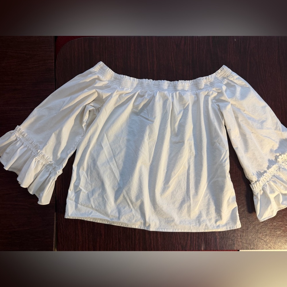 Banana Republic Off-Shoulder White Blouse M